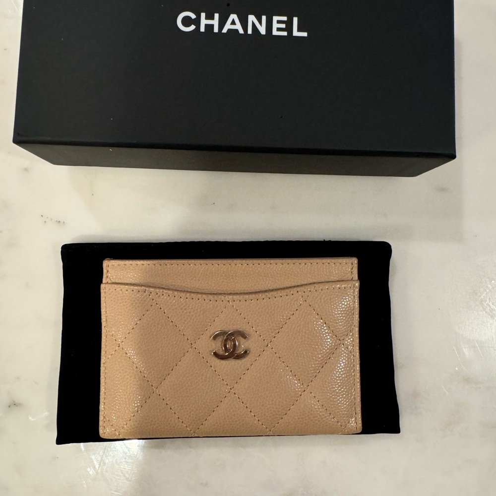 Chanel classic card holder beige with gold hardware